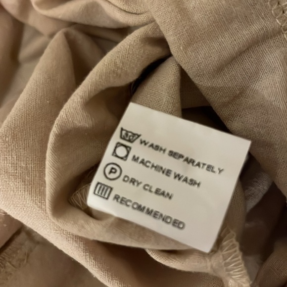 NWT Ric Rac ButtonUp V-Neck Cream & Black Romper, size M (no belt) - Picture 11 of 11